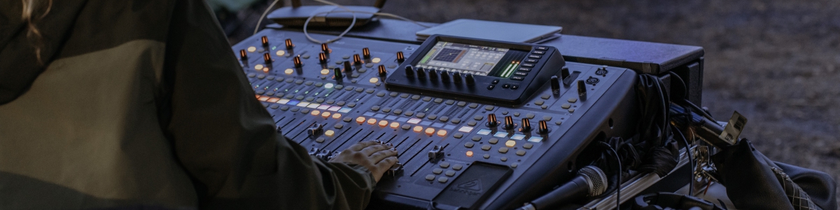 Tech25 Students Gain Experience Beyond a Classroom Setting – They Work with Pros to Run Sound at Live Events! Banner Image